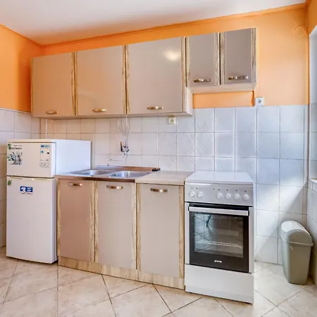 Franjo-1 By Interhome * Ika